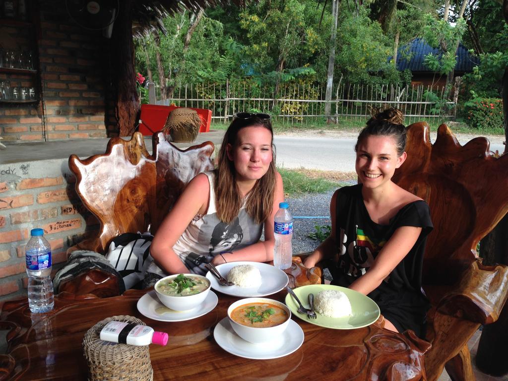 The Lazy Bar And Guesthouse Ao Nang Exterior foto